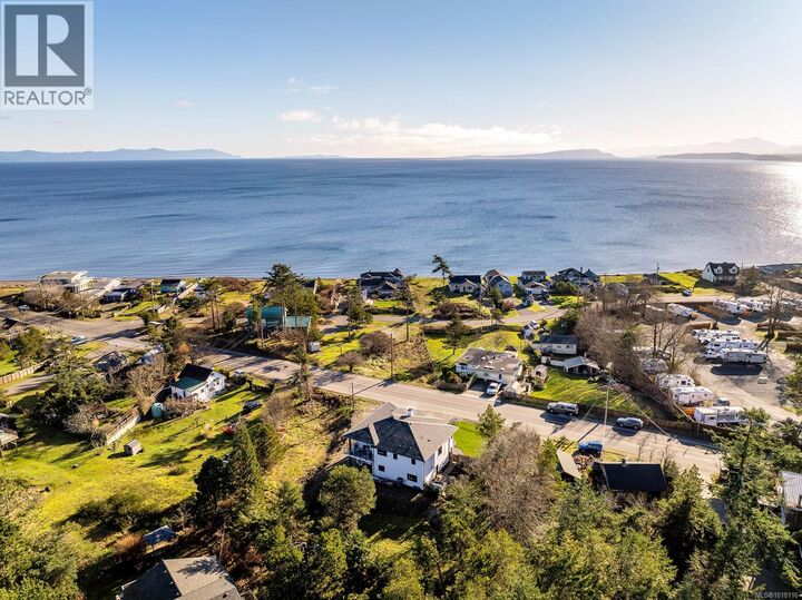 Property Photo:  650 Lazo Road  BC V9M 3V4