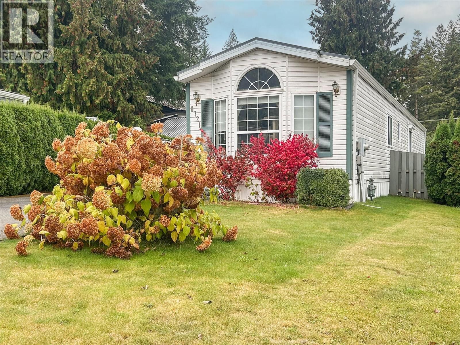 Property Photo: 6721 51 Street Northeast BC V0E 1K0