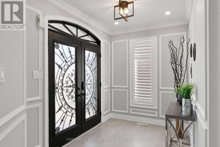 Property Photo:  66 Chatterson Street  ON L1R 0B4