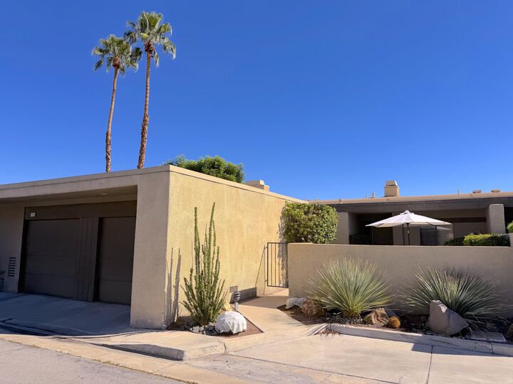 Property Photo: 332 Tiffany Circle E CA 92262