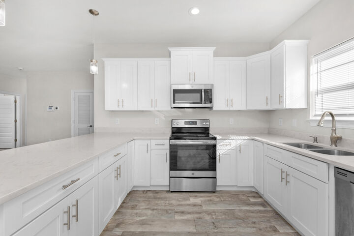 Property Photo: 2225 N Wind Trace Road FL 32566