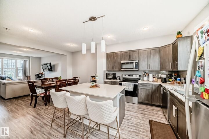 2609 Maple Way NW  Edmonton AB T6T 2K1 photo