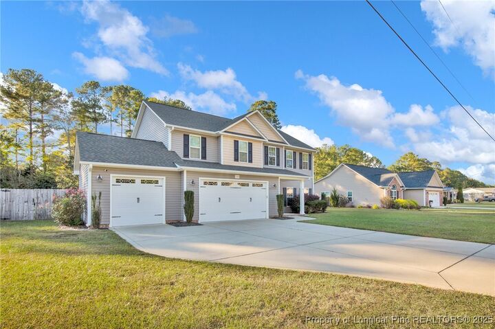 Property Photo: 725 Blawell Street NC 28391
