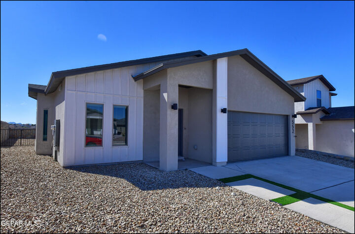 Property Photo:  552 Logwood Avenue  TX 79835