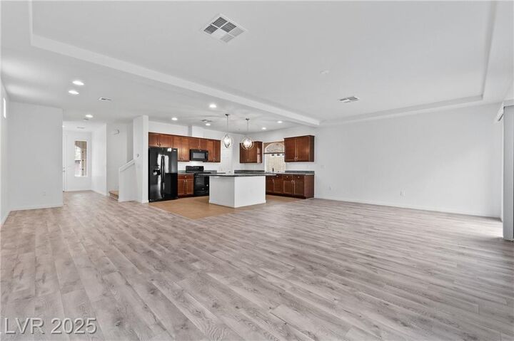 Property Photo: 9827 Marietta Cellars Court NV 89141