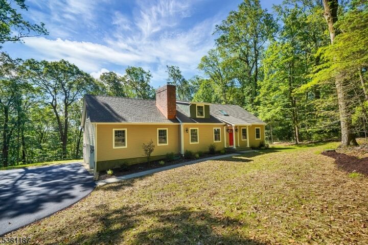 99 Middle Valley Rd  Washington Twp. NJ 07853 photo