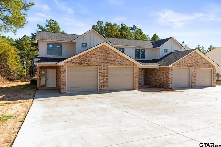 Property Photo:  19948 County Road 4118  TX 75771