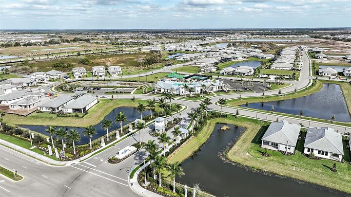 Property Photo: 17020 Savory Mist Circle FL 34211