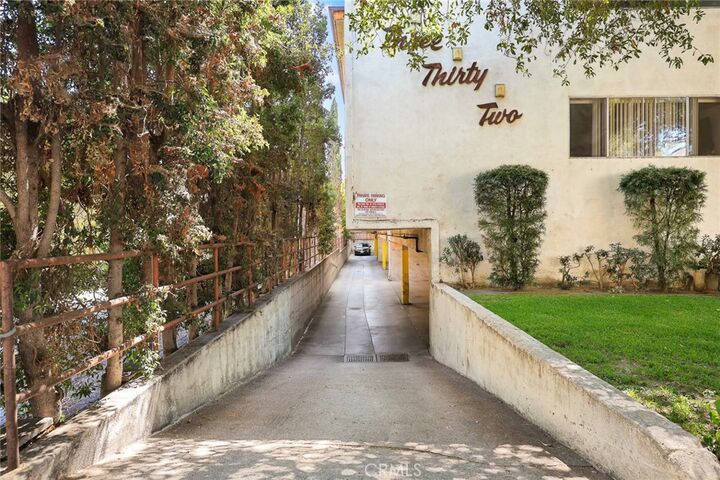 Property Photo: 332 Riverdale Drive CA 91204