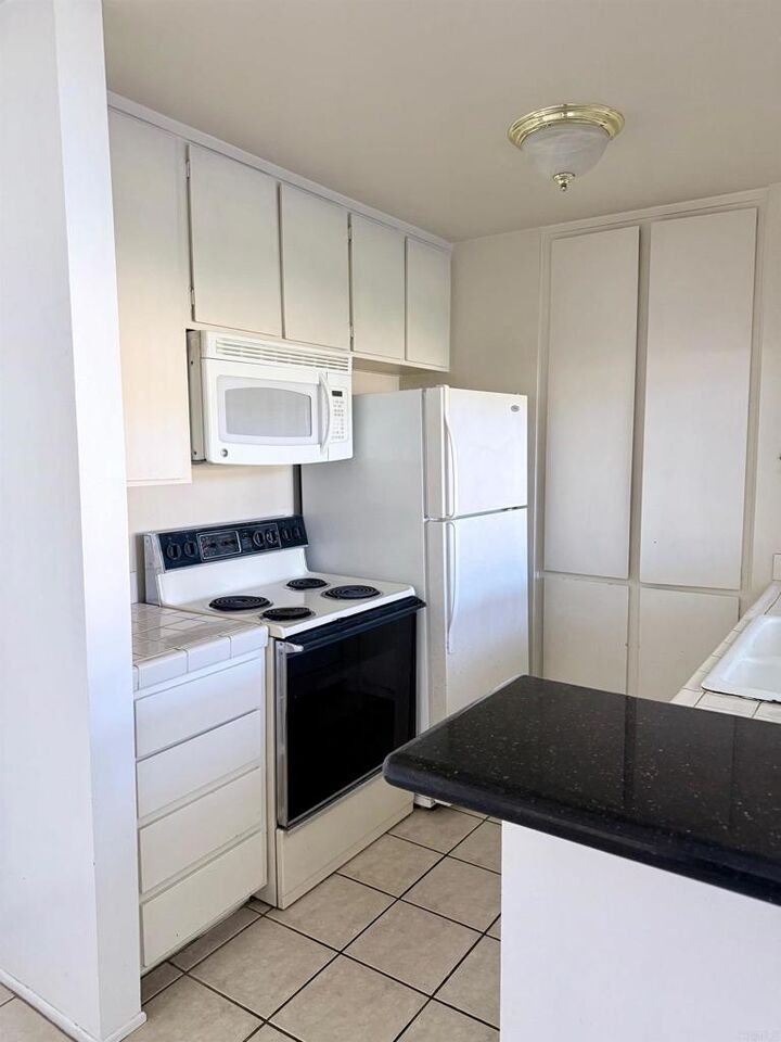 Property Photo:  808 Coriander Dr D  CA 90502