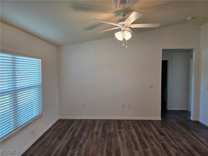 Property Photo:  131 Carousel Avenue  FL 33935 
