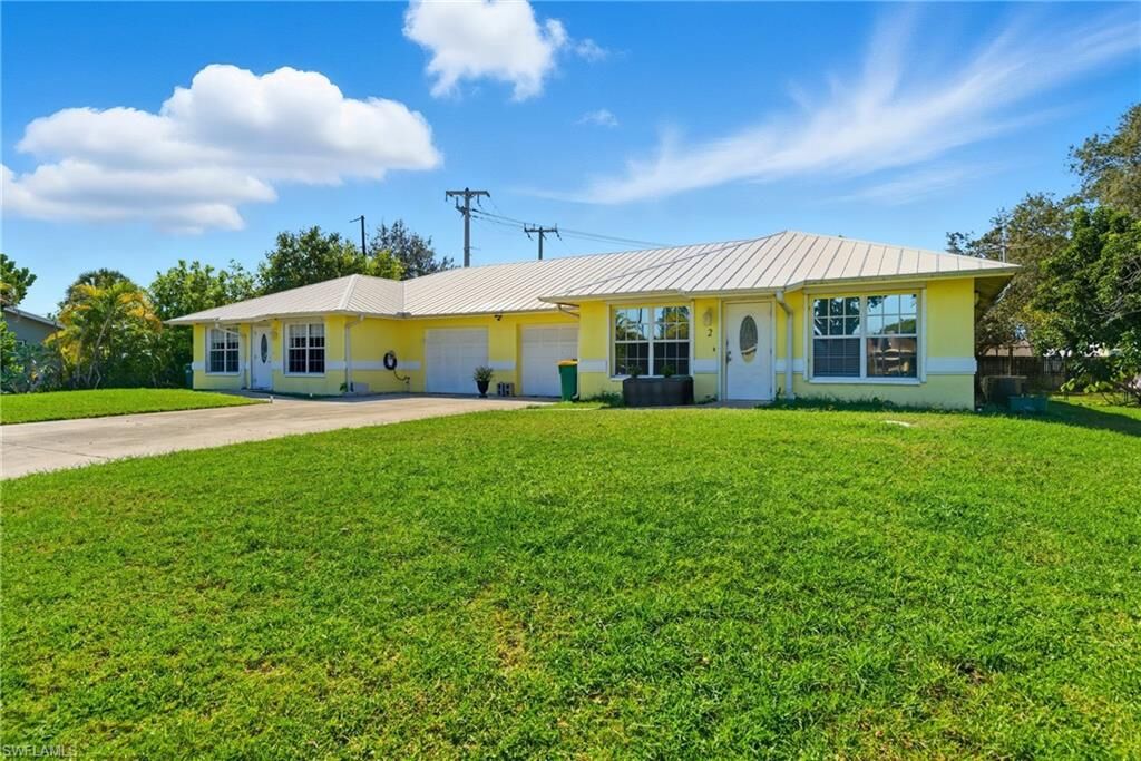 Property Photo: 1000 S Alhambra Cir FL 34103
