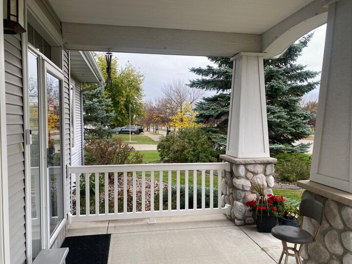 Property Photo: 1633 3rd Street W ND 58078