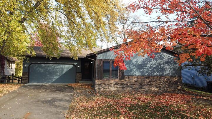 Property Photo: 6329 Whispering Oaks Drive MN 55346
