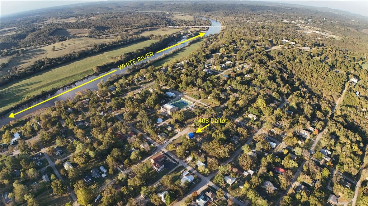 Property Photo: 408 Dalton Avenue AR 72626