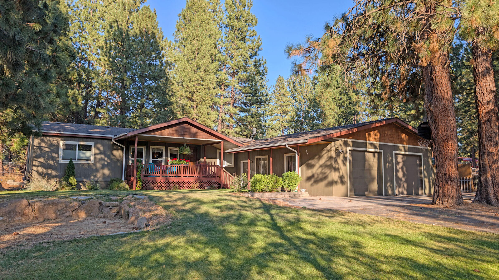 Property Photo:  19032 Pumice Butte Road  OR 97702 