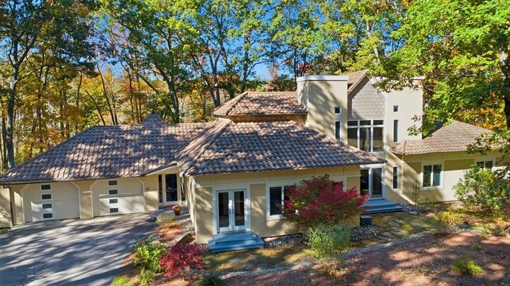 Property Photo: 39 Sheffield Rd MA 01921
