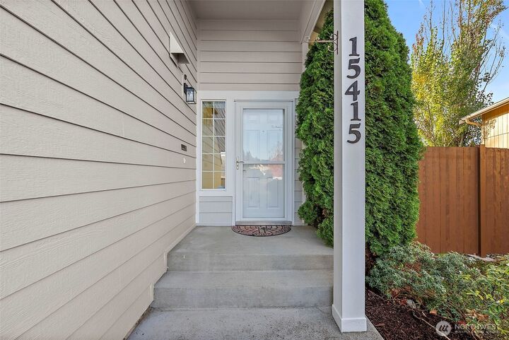 Property Photo: 15415 41st Avenue E WA 98446