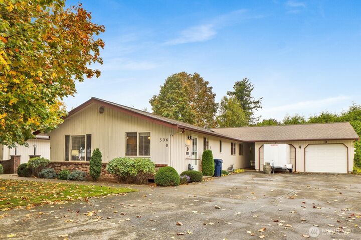 Property Photo: 506 Forest Circle 3D WA 98264