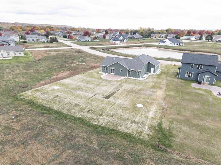 Property Photo:  N8034 Oakwood Drive  WI 54169-2705 