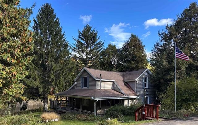 Property Photo:  9067 E Lincoln Road  MI 49621 