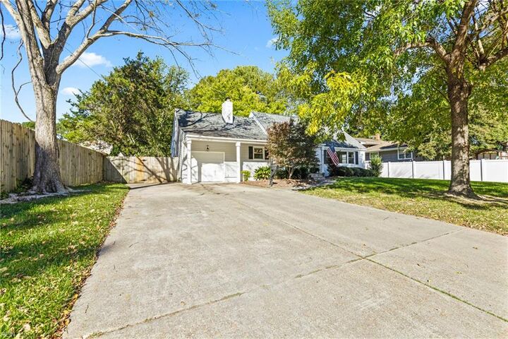 Property Photo:  545 Caren Dr  VA 23452 