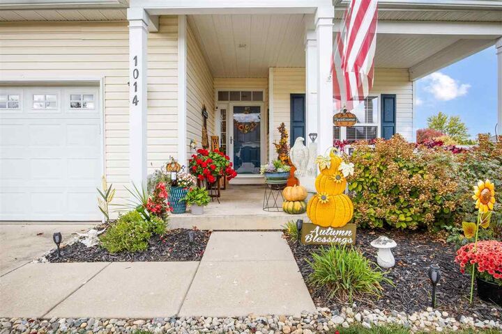 Property Photo:  1014 Lancashire Drive  IN 47374 