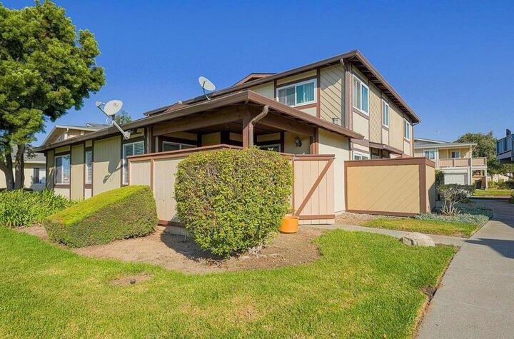 1867 Cherokee Drive 1  Salinas CA 93906 photo