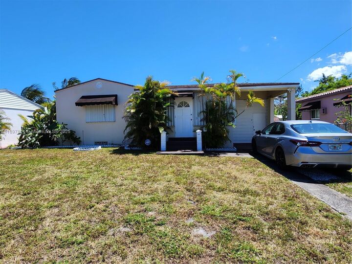 1846 Wiley St  Hollywood FL 33020 photo