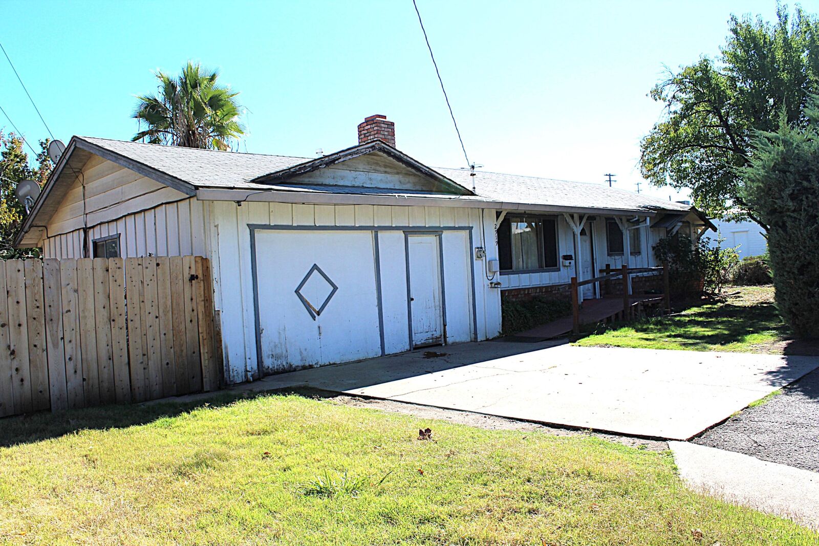Property Photo:  2919 Blueview Street  CA 96002 