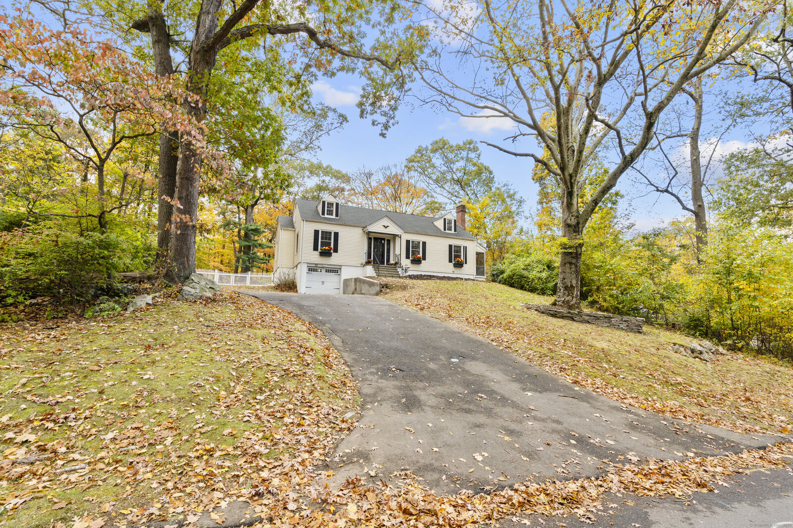 Property Photo:  32 Cedarhurst Lane  CT 06461