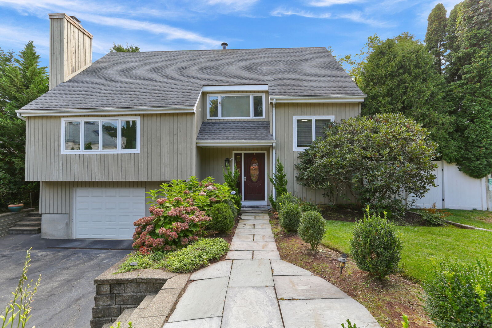 Property Photo:  5A Sunrise Road  CT 06880 