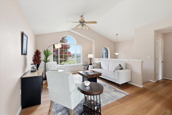 Property Photo: 1607 W Tieton Ave WA 99208