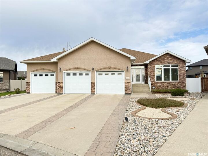 1845 Gordon Miles Place  Weyburn SK S4H 0B9 photo
