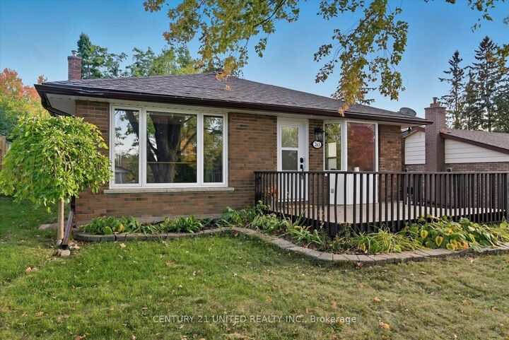 Property Photo:  263 Riverview Heights  ON K9J 1A9