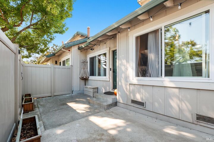Property Photo: 1096 Civic Center Drive CA 94928