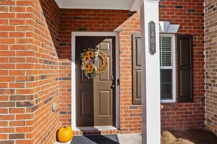 Property Photo:  2401 Heritage Park Circle NW 14  GA 30144