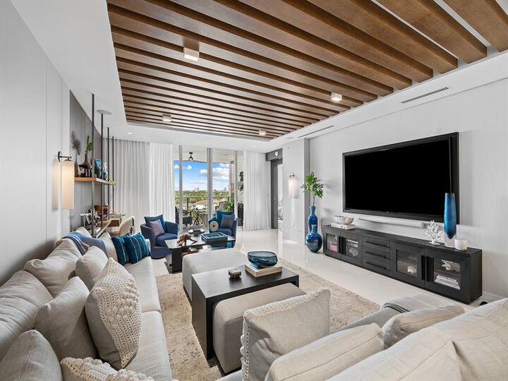 435 Bayshore Dr 703  Fort Lauderdale FL 33304 photo