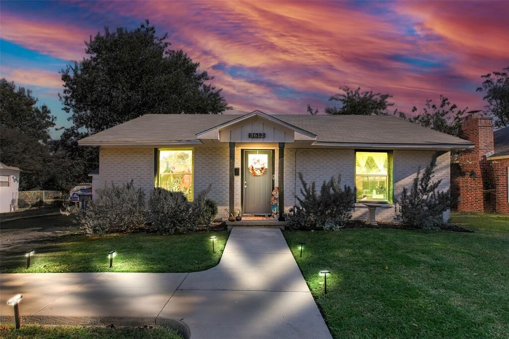 Property Photo:  3612 Hay Avenue  TX 76711 