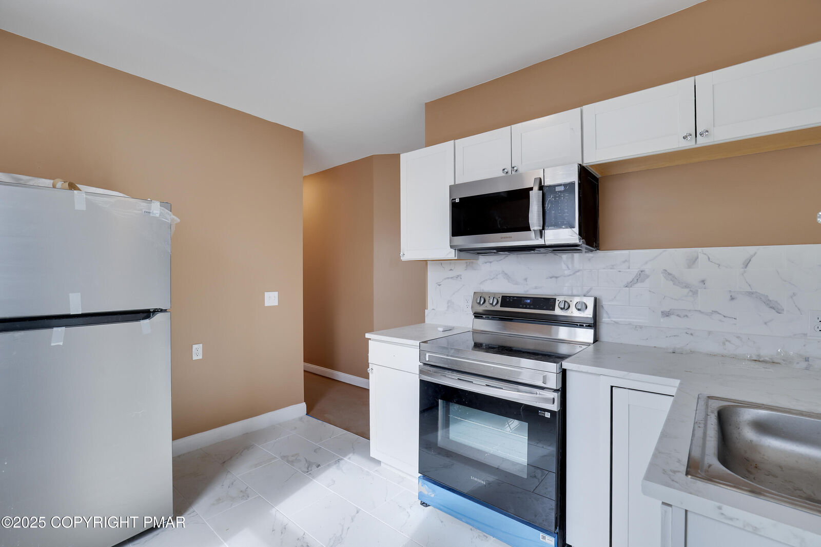 Property Photo:  100-106 S Courtland St. - Apt. #1 Street  PA 18301