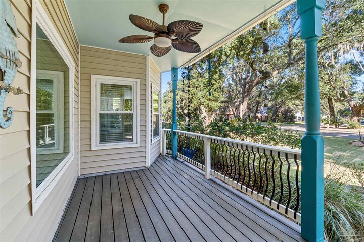 Property Photo:  5018 Barranca Lora  FL 32514