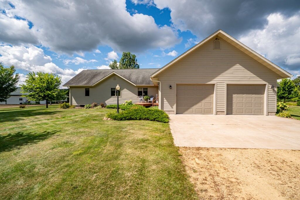Property Photo:  N12011 County Road Ss  WI 54772
