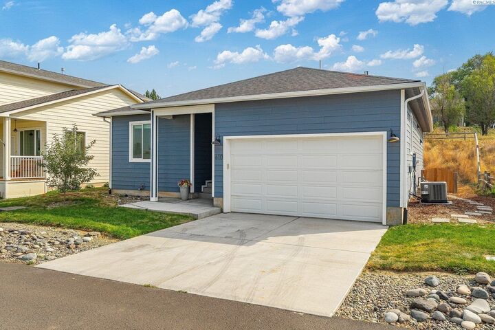 Property Photo: