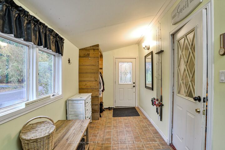 Property Photo:  313 Ouida Street  ON L0K 2C0