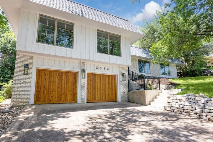 Property Photo: 3514 Highland View Drive TX 78731