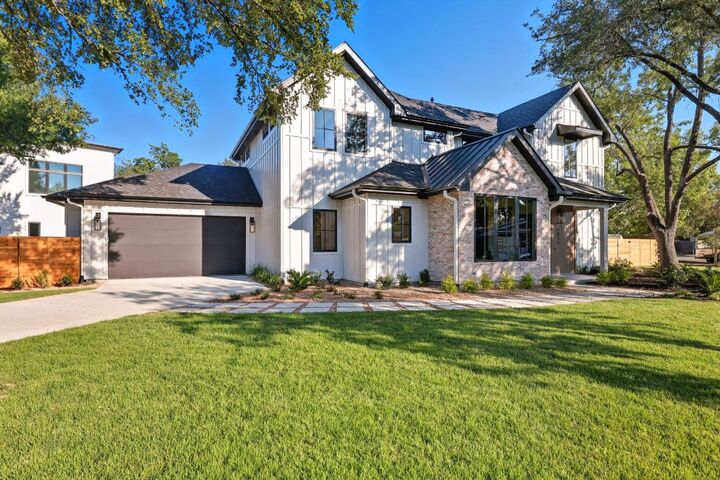 Property Photo:  5012 Highland  TX 78731 