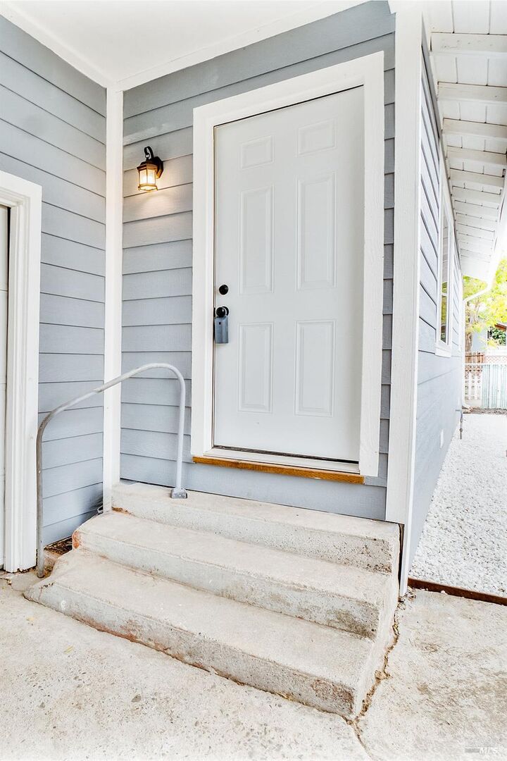Property Photo:  1005 Atherton Street  CA 94590