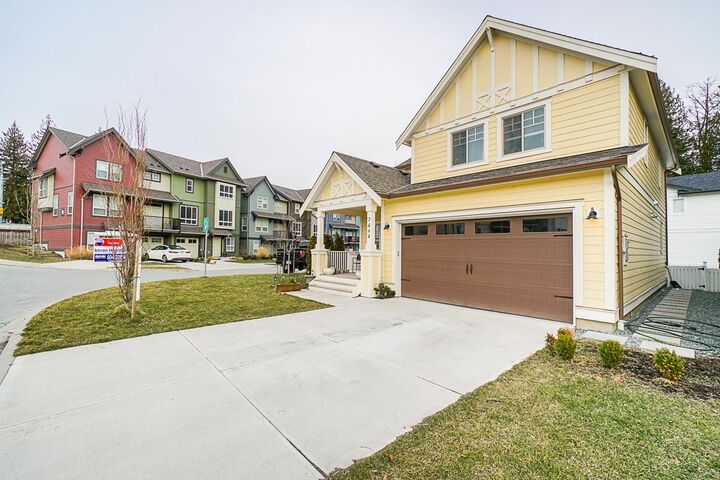 7464 Ross Drive — photo 1