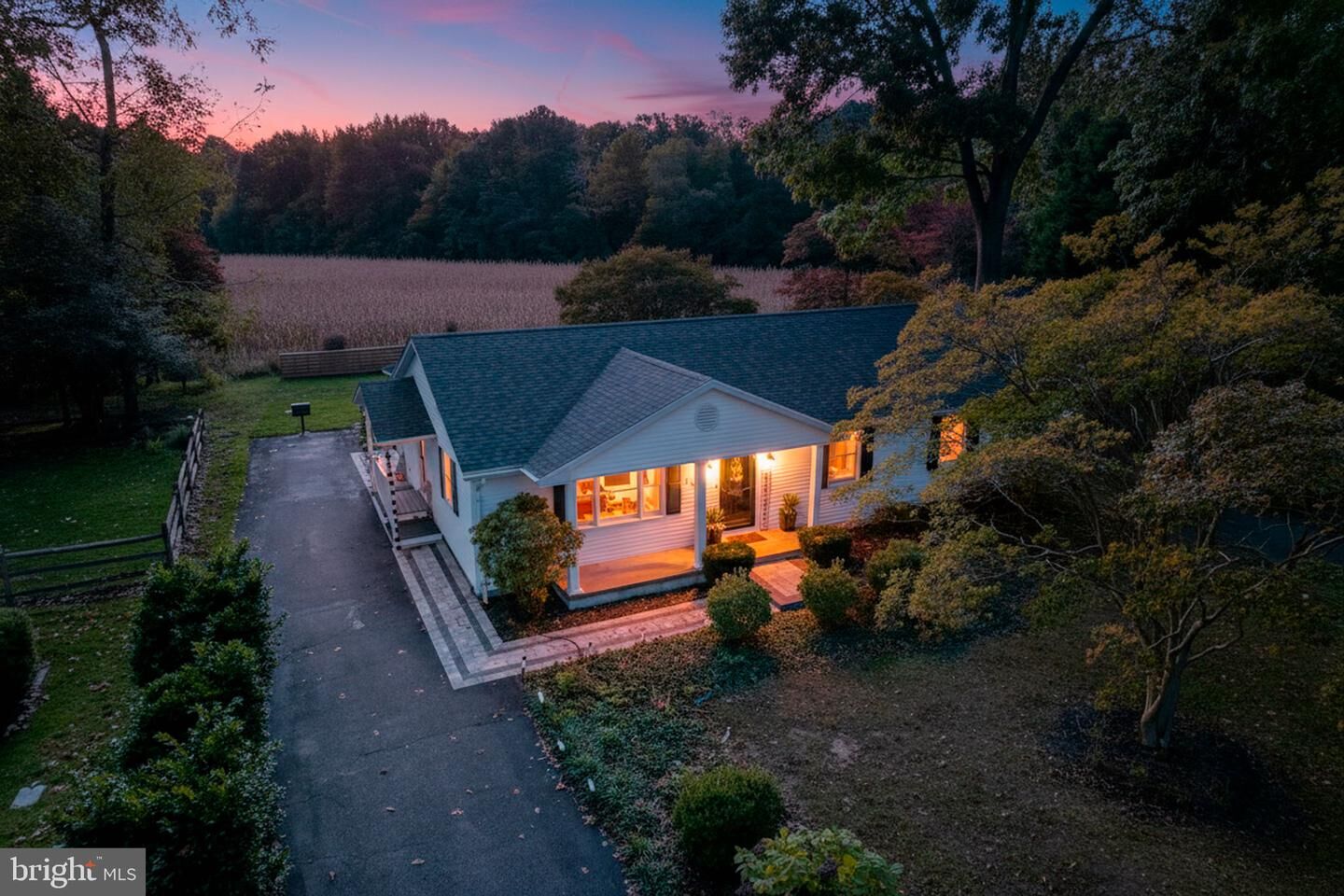 Property Photo:  110 Whisperwood Lane  DE 19971 