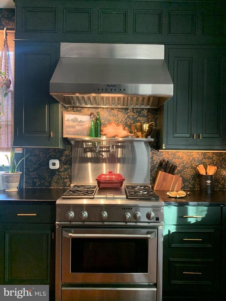 Property Photo: 316 E Washington Street WV 25414